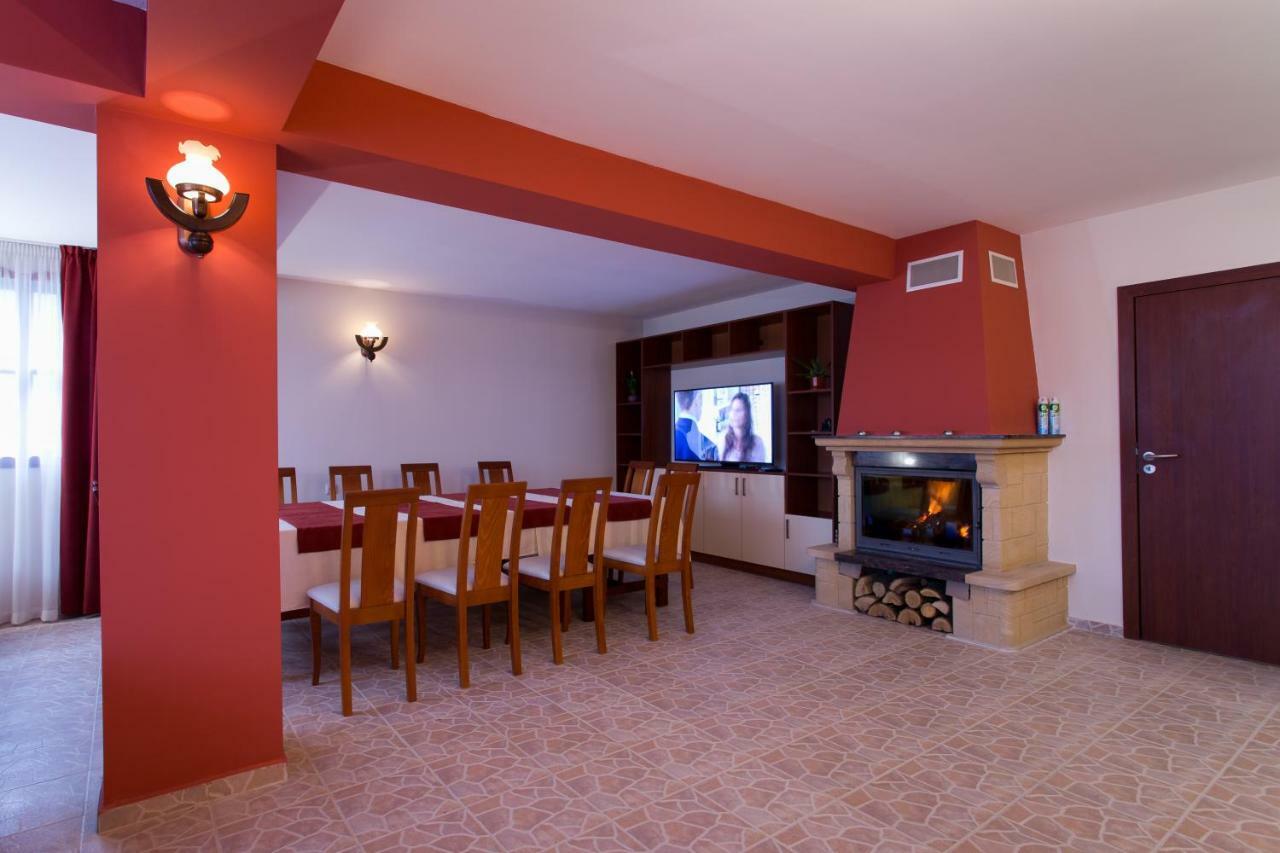 Holiday Home Paulovnia Аспарухово Экстерьер фото