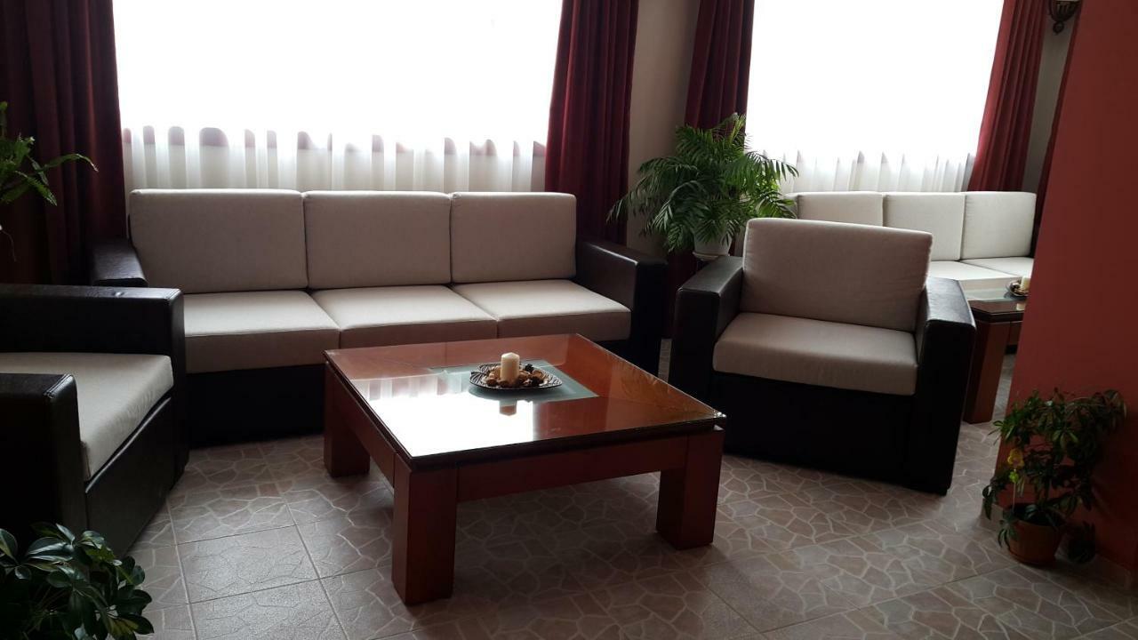 Holiday Home Paulovnia Аспарухово Экстерьер фото